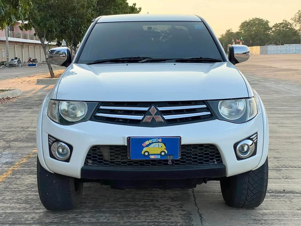2015 Mitsubishi Triton IV 3