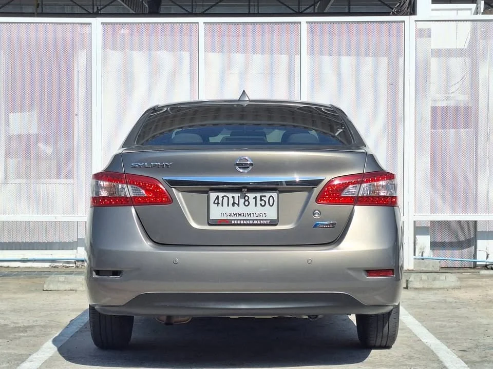 2013 Nissan Sylphy III (B17) 2