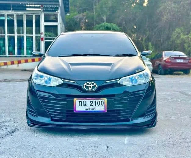 2019 Toyota Yaris ATIV III 2