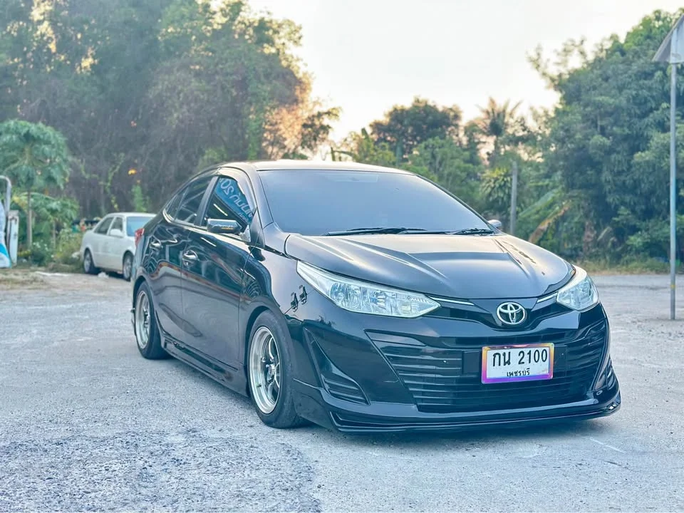 2020 Toyota Yaris ATIV III 2