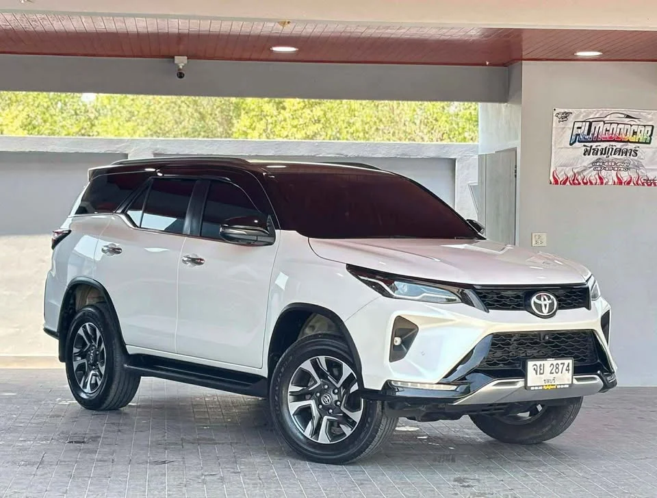 2023 Toyota Fortuner II 2