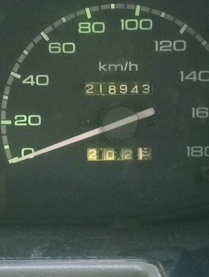 1996 Isuzu TFR III 2