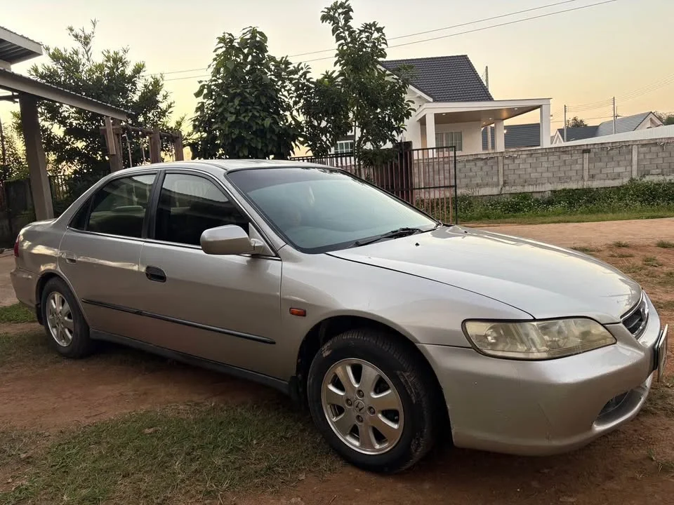 2027 Honda Accord VI 3