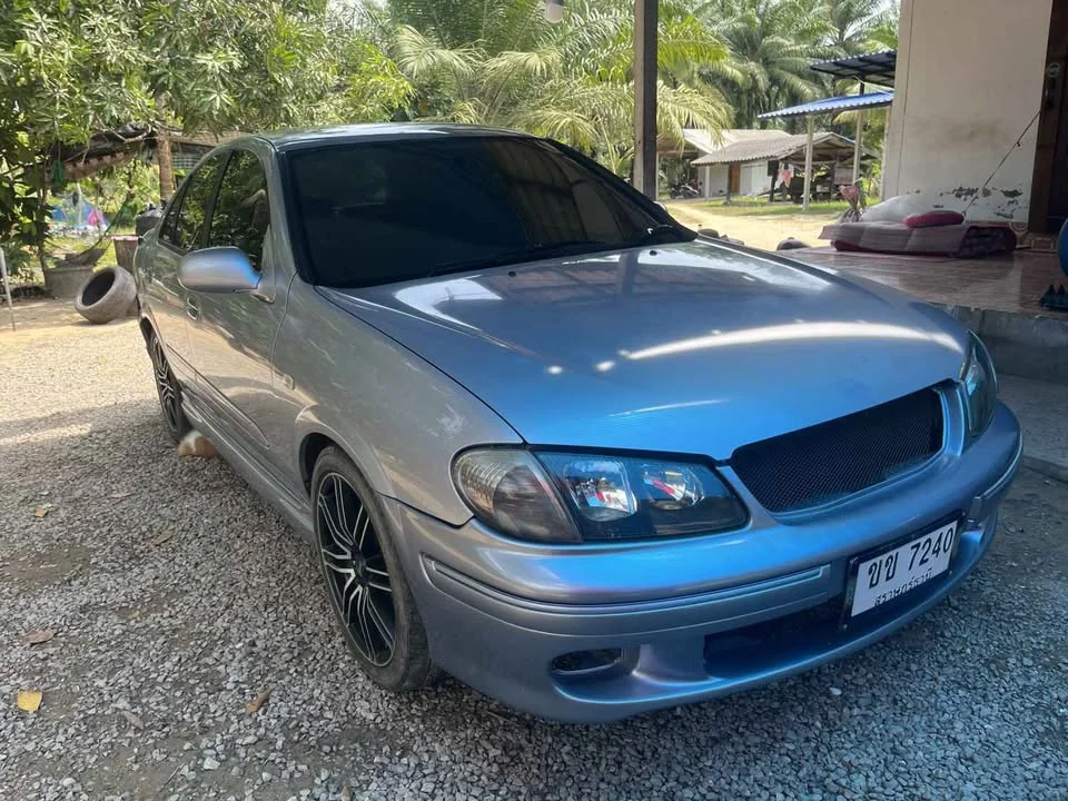 2002 Nissan Sunny N16 3