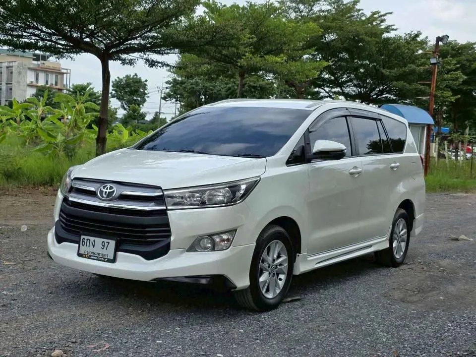 2018 Toyota Innova II 3