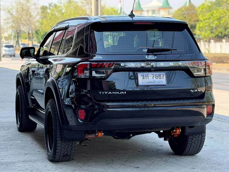 2022 Ford Everest III 2