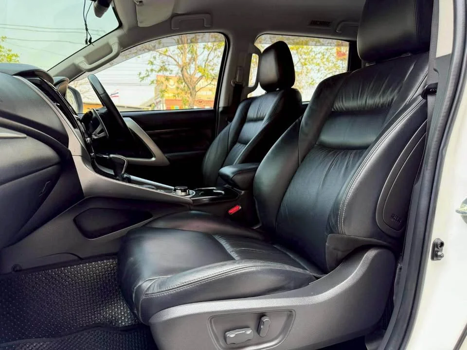 2015 Mitsubishi Pajero Sport III 3