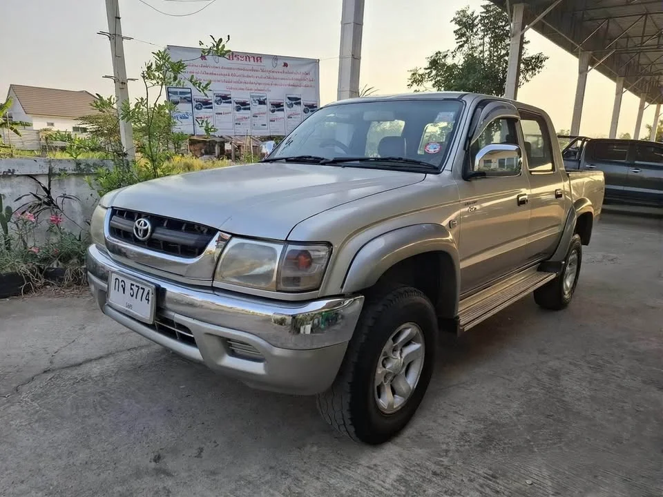 2004 Toyota Hilux Tiger VI 2