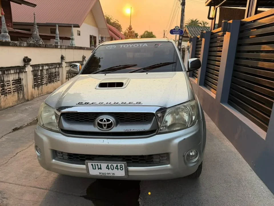 2010 Toyota Hilux VII 3