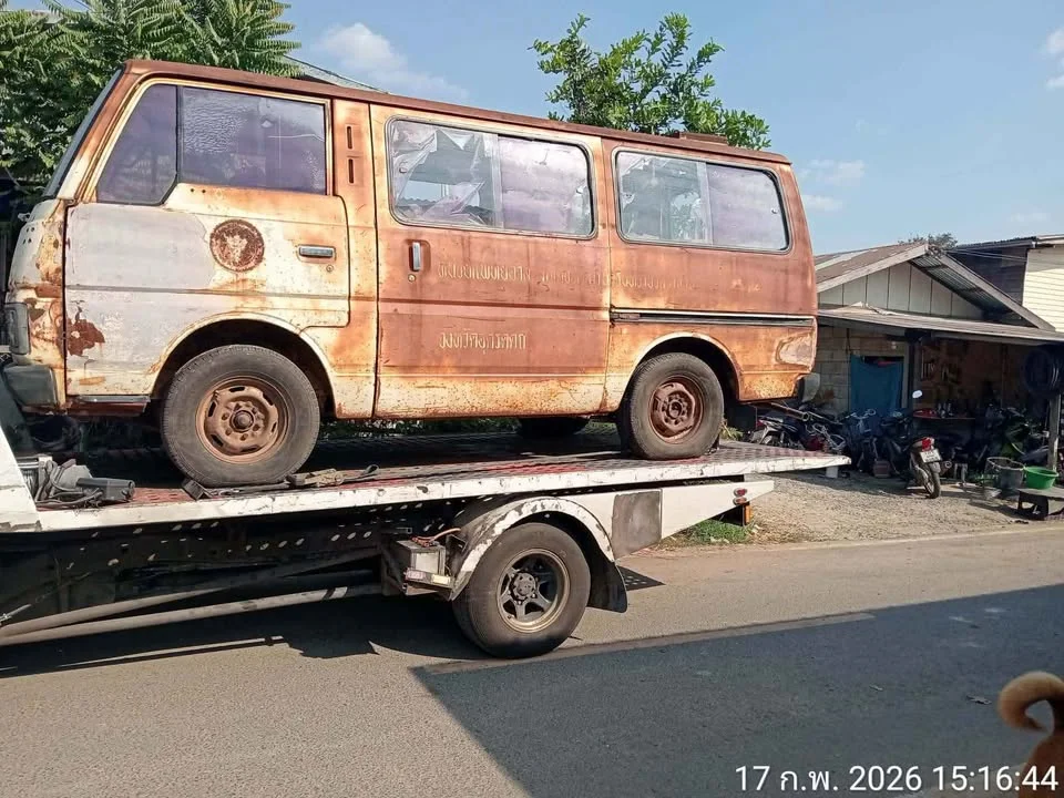 1982 Toyota Commuter III 2