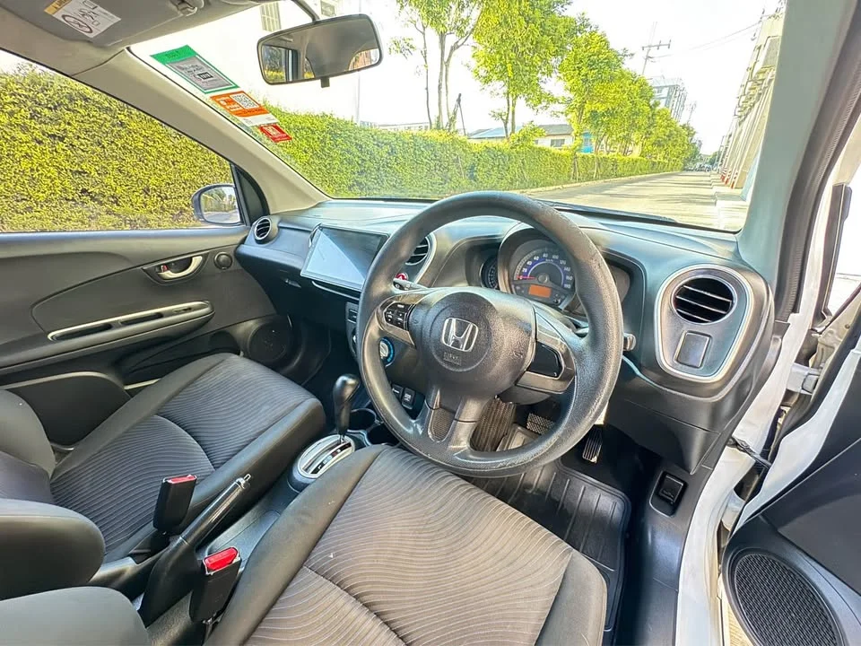 2014 Honda Mobilio II 2