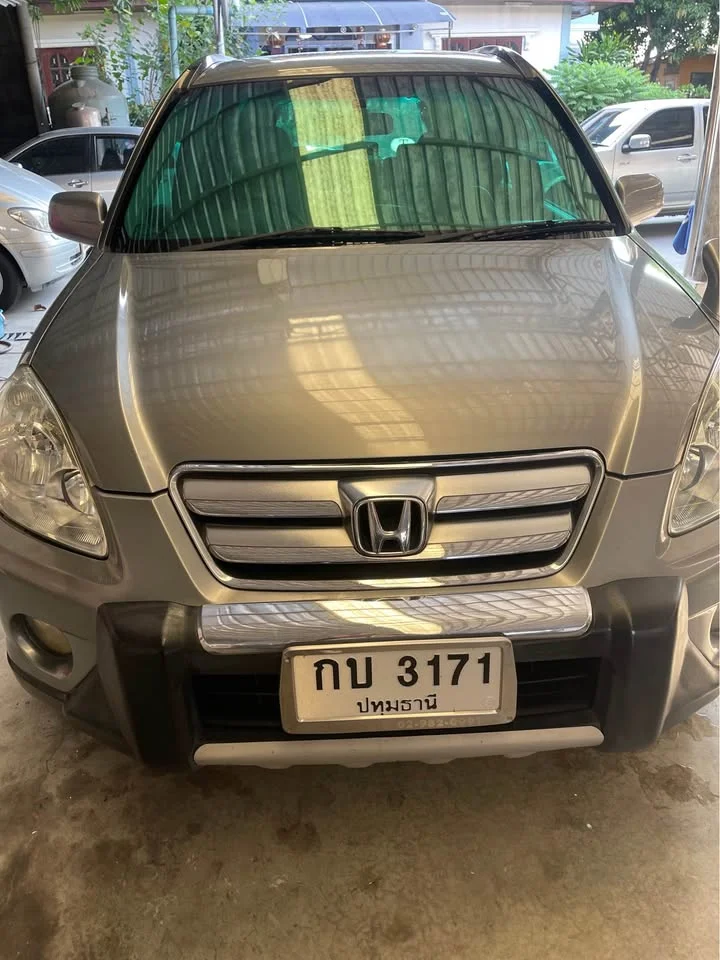 2004 Honda CR-V II 3