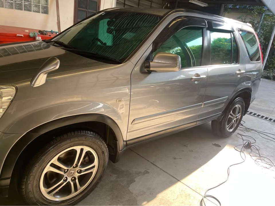 2004 Honda CR-V II 2