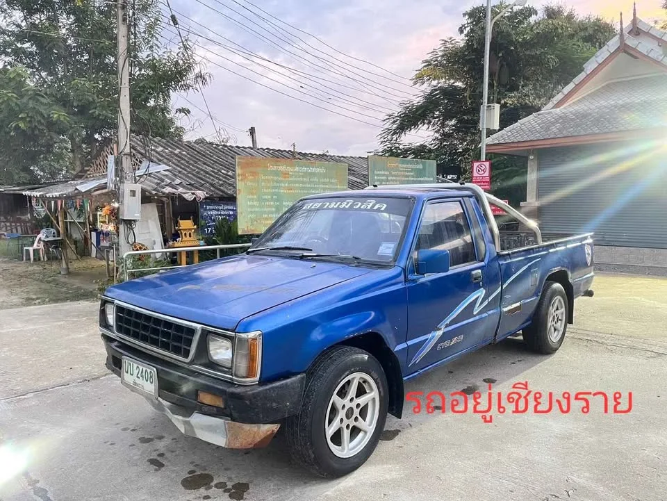 1995 Mitsubishi Triton II 3