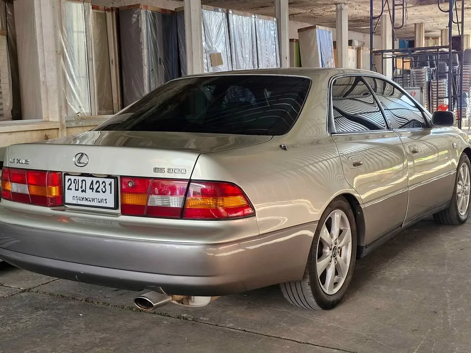 Lexus ES III 3