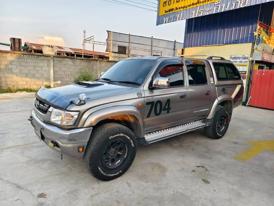 2002 Toyota Hilux Tiger VI 2