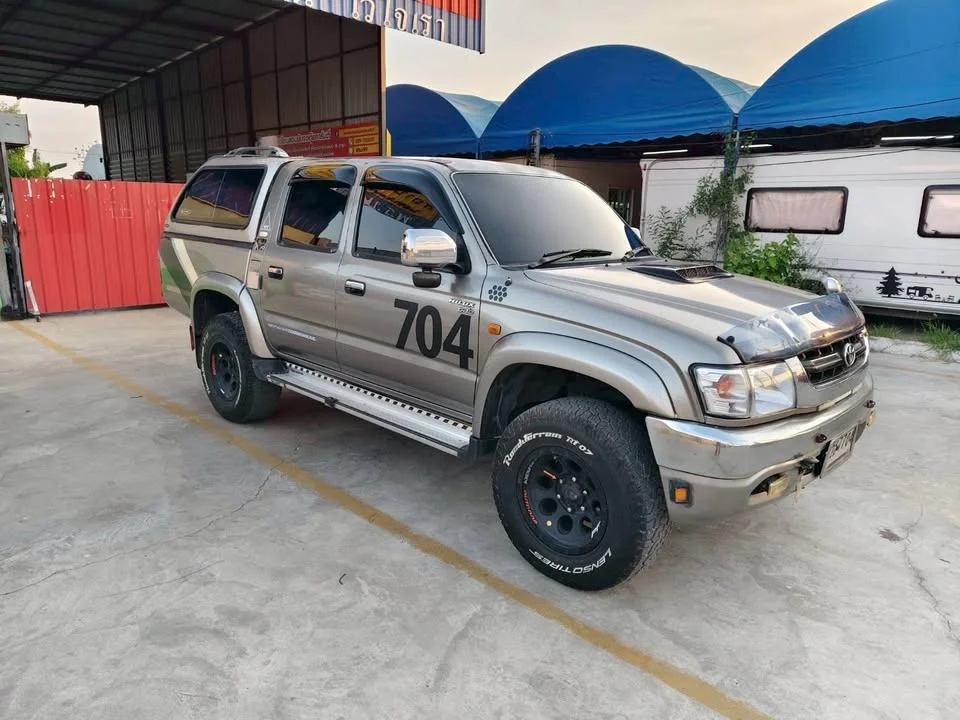 2002 Toyota Hilux Tiger VI 3