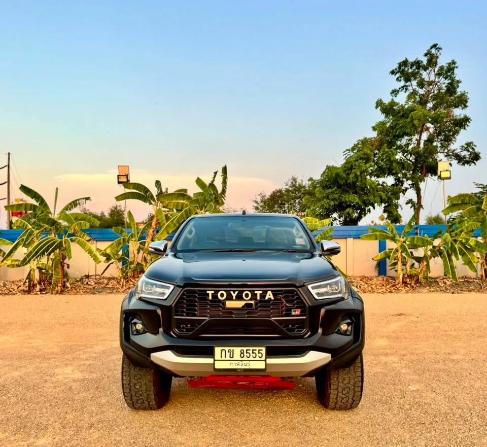 2018 Toyota Hilux VIII 2