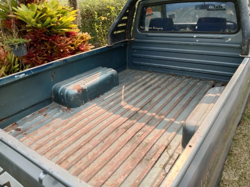 1993 Mazda B-series (Familia) III 2