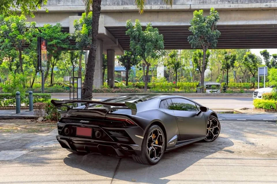 2020 Lamborghini Huracan 3