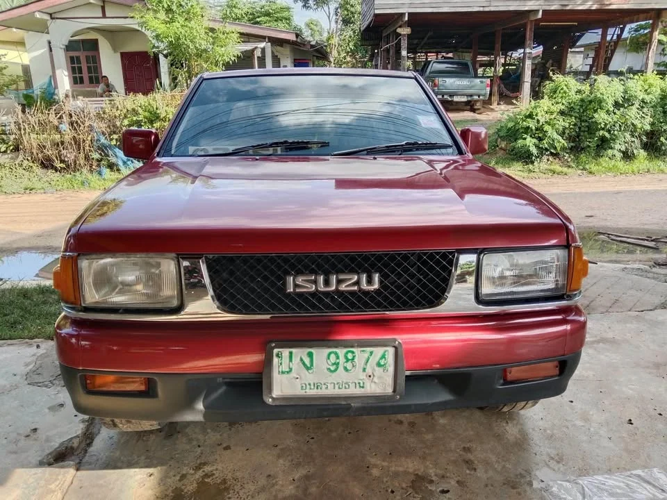 1998 Isuzu TFR III 2
