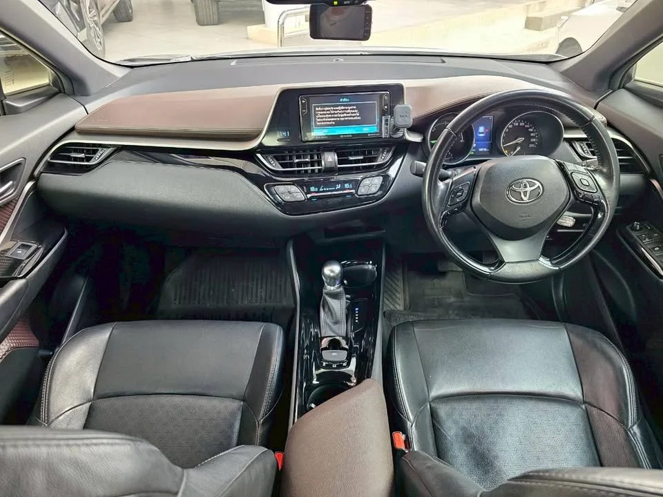 2020 Toyota C-HR I 3