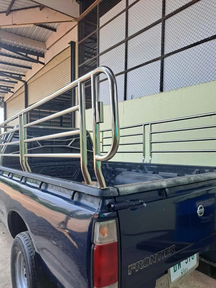 2005 Nissan Frontier I 2