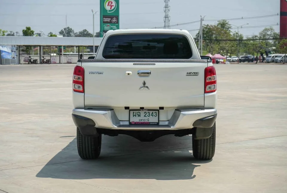 2016 Mitsubishi Triton V 2