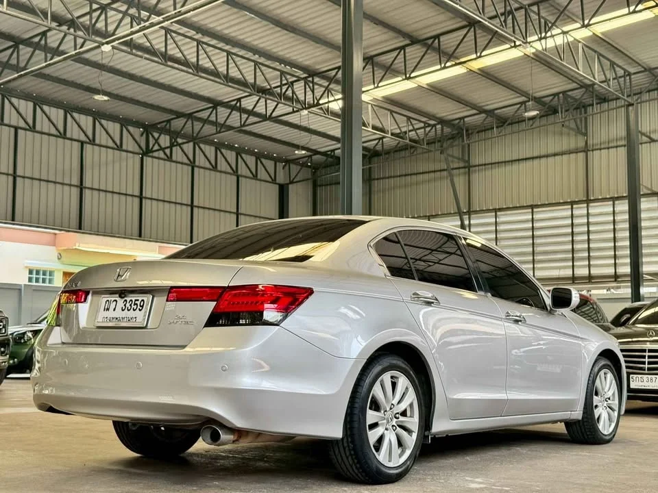 2009 Honda Accord VIII 2
