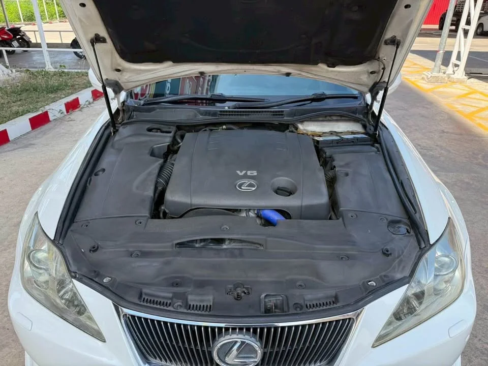 2007 Lexus IS II 2