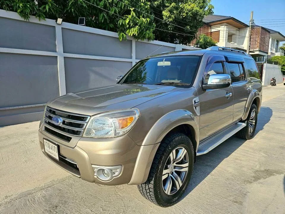 2012 Ford Everest I 2