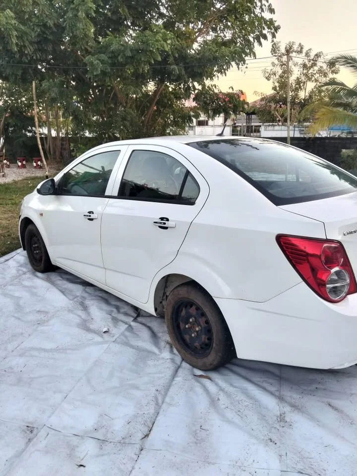 2013 Chevrolet Sonic 3