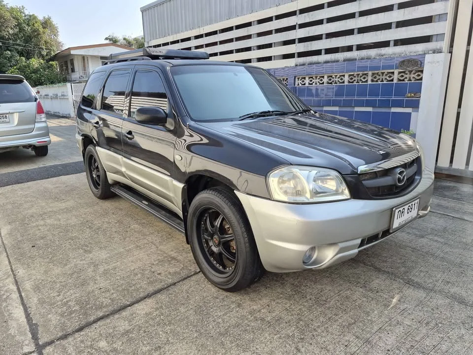 2004 Mazda Tribute I 3