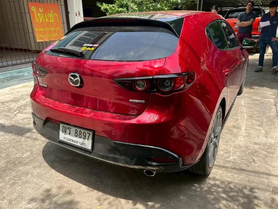 2020 Mazda 3 IV 2