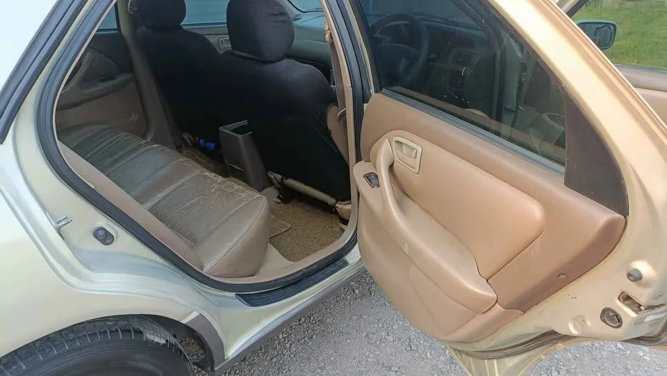 2001 Toyota Camry IV (XV20) 3