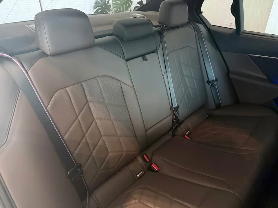 2025 BMW 5er VIII 3