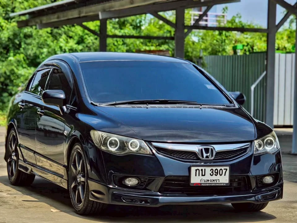 2011 Honda Civic VIII 2
