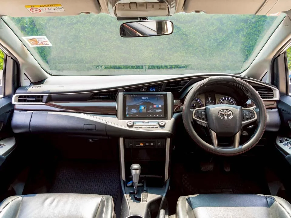 2018 Toyota Innova II 2