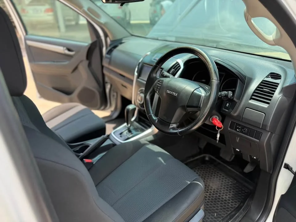 2012 Isuzu D-Max II (RT) 2
