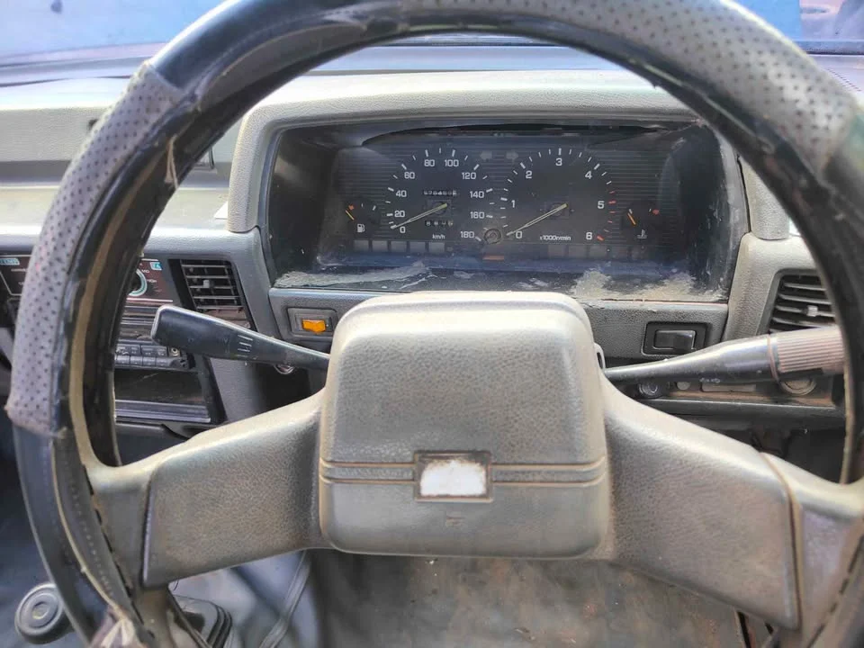 Mitsubishi Triton II 3