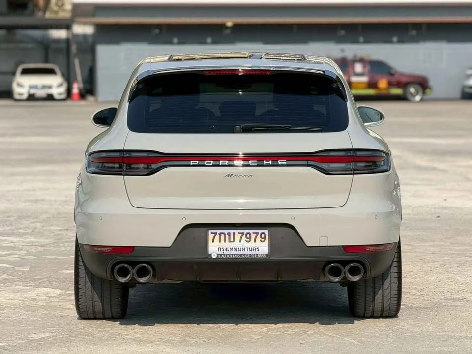 2020 Porsche Macan I 2
