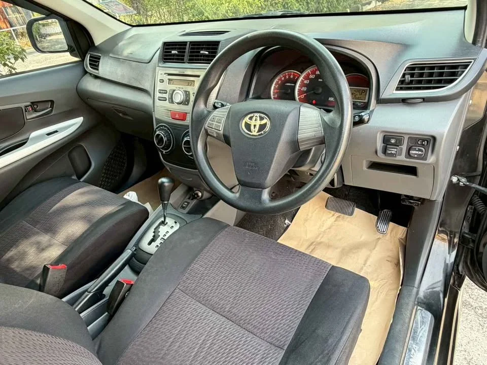 2012 Toyota Avanza II 2