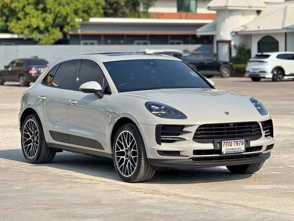 2020 Porsche Macan I 2