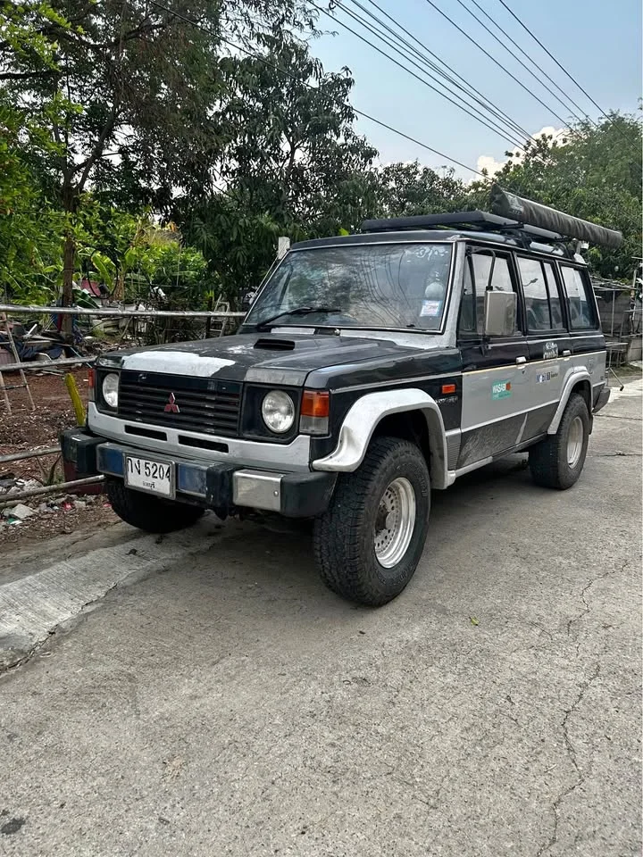 1992 Mitsubishi Pajero I 3
