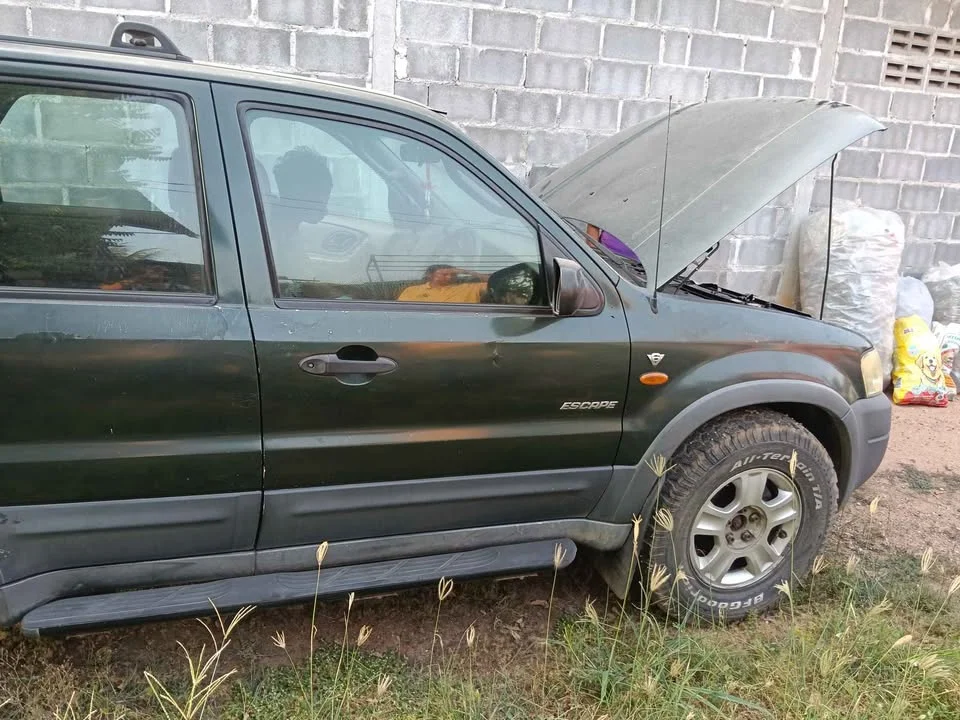2005 Ford Escape I 2