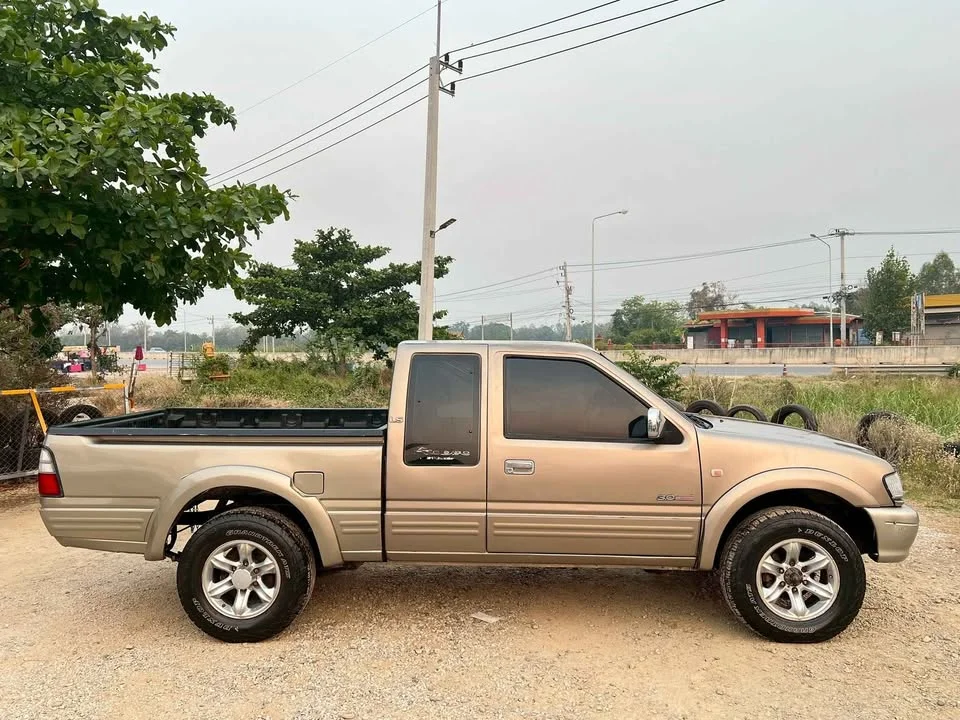 2002 Isuzu Faster Dragon Eyes III 2