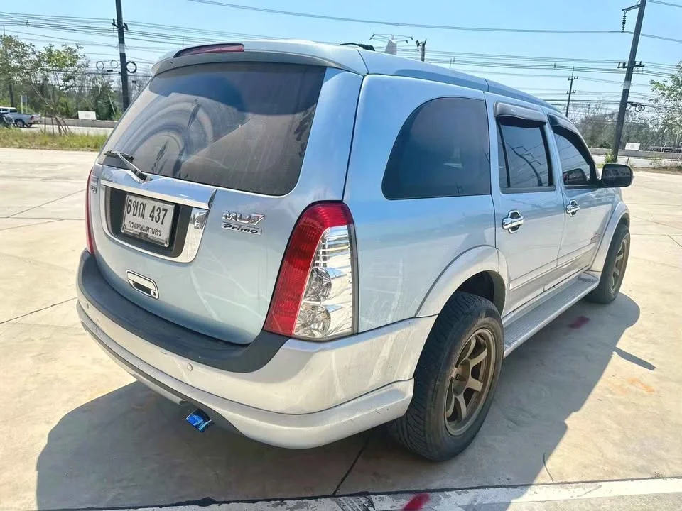 2007 Isuzu MU-7 2