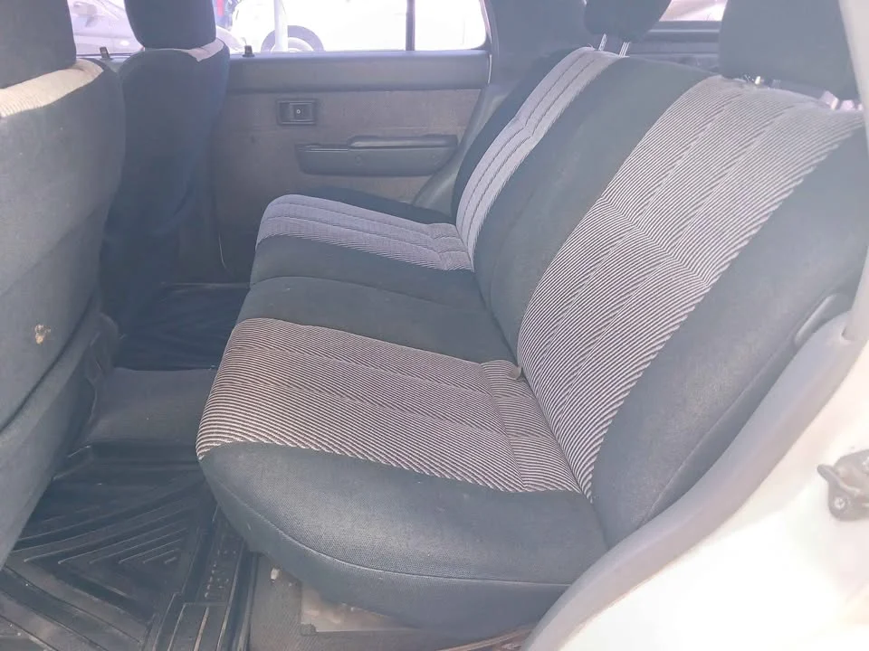 1992 Toyota Hilux Surf II 3