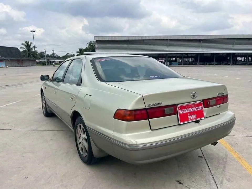 1999 Toyota Camry IV (XV20) 3