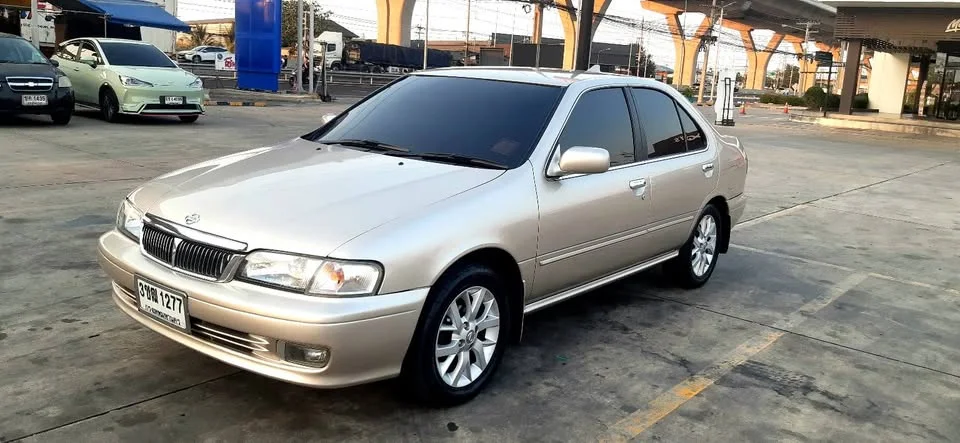 2001 Nissan Sunny IV 3
